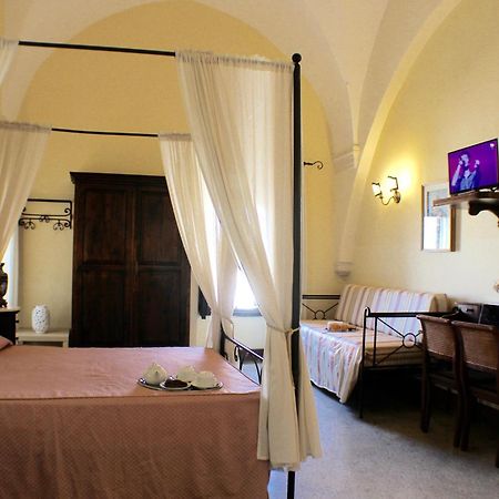 갈리폴리 Palazzo Senape De Pace B&B 외부 사진