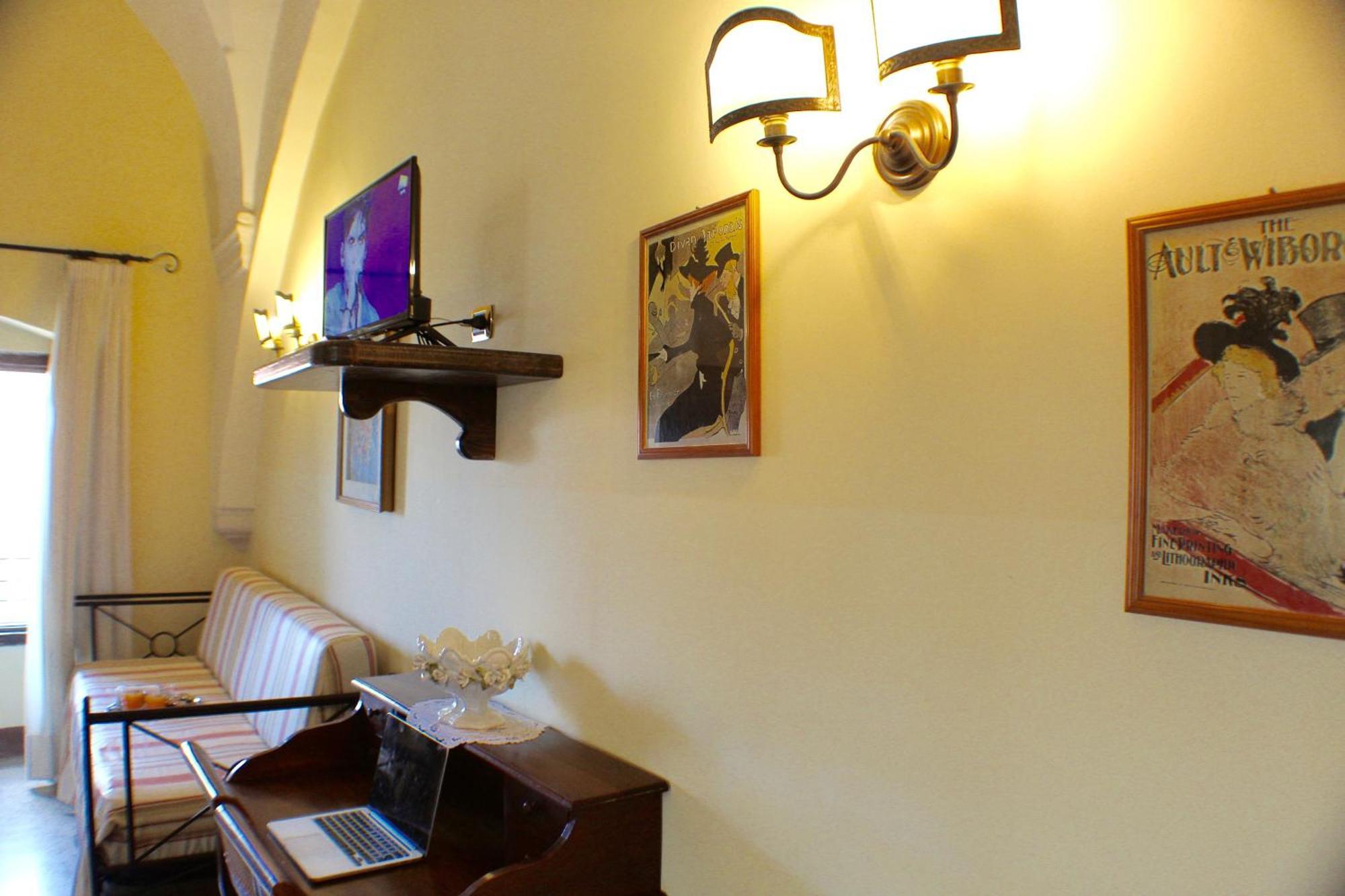 갈리폴리 Palazzo Senape De Pace B&B 외부 사진