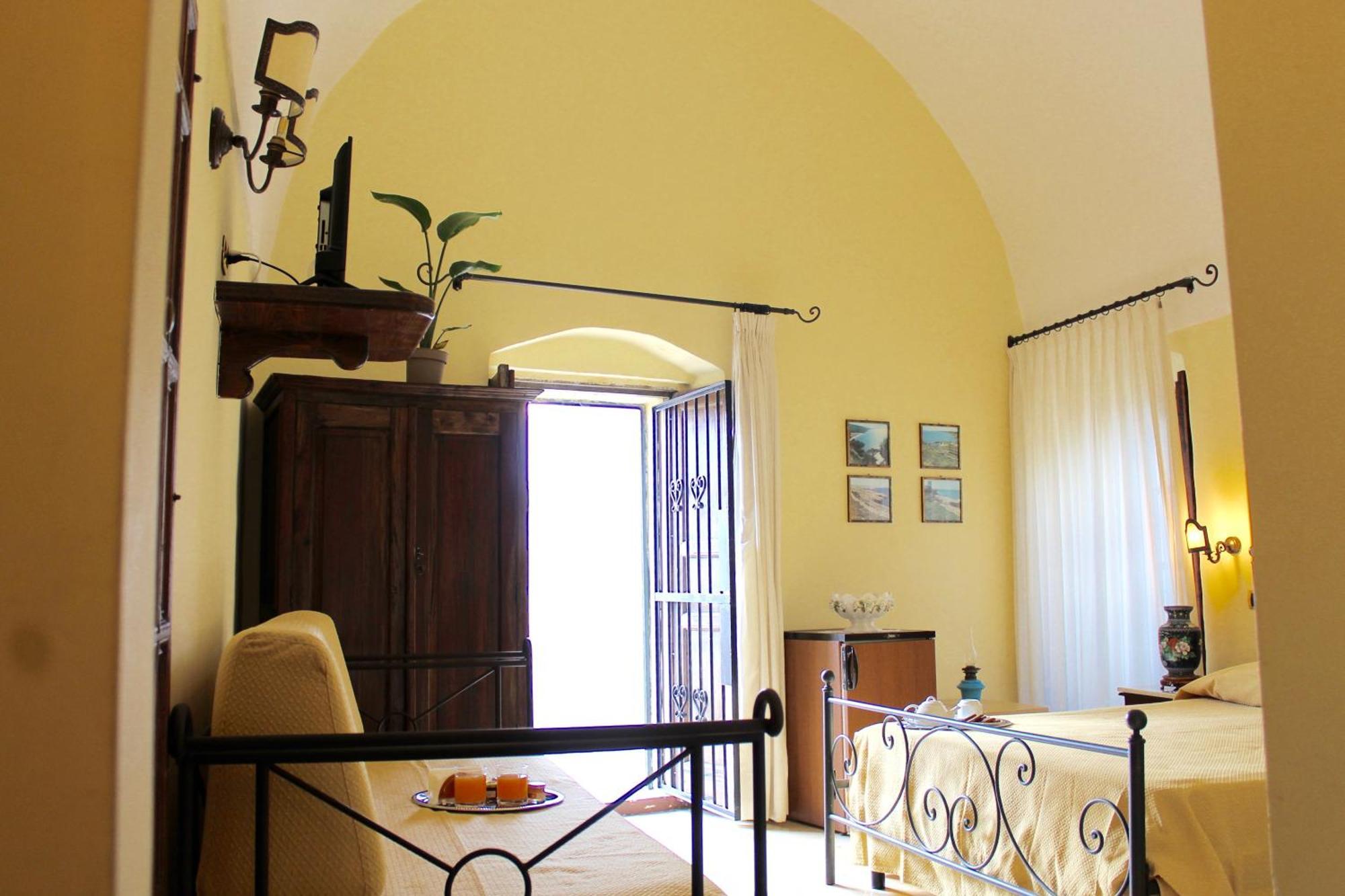 갈리폴리 Palazzo Senape De Pace B&B 외부 사진