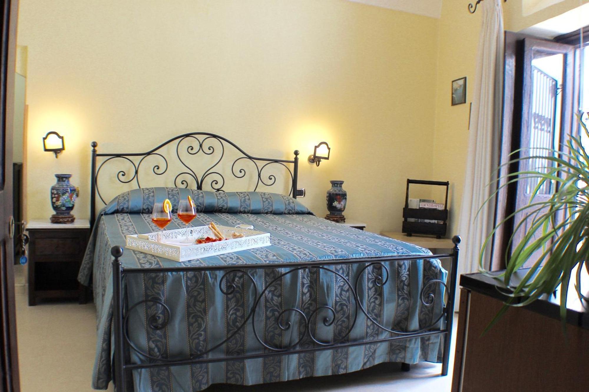 갈리폴리 Palazzo Senape De Pace B&B 외부 사진