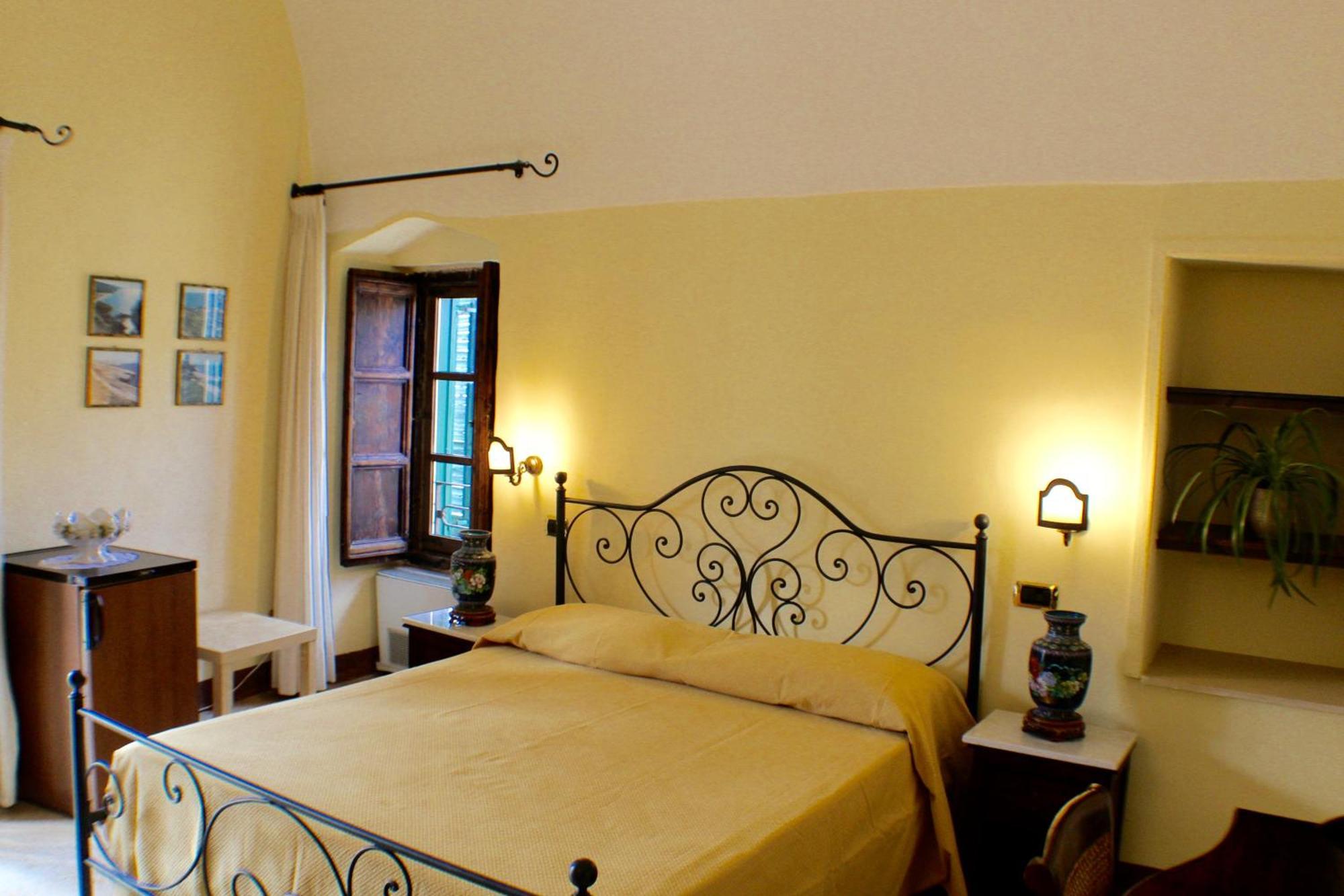 갈리폴리 Palazzo Senape De Pace B&B 외부 사진