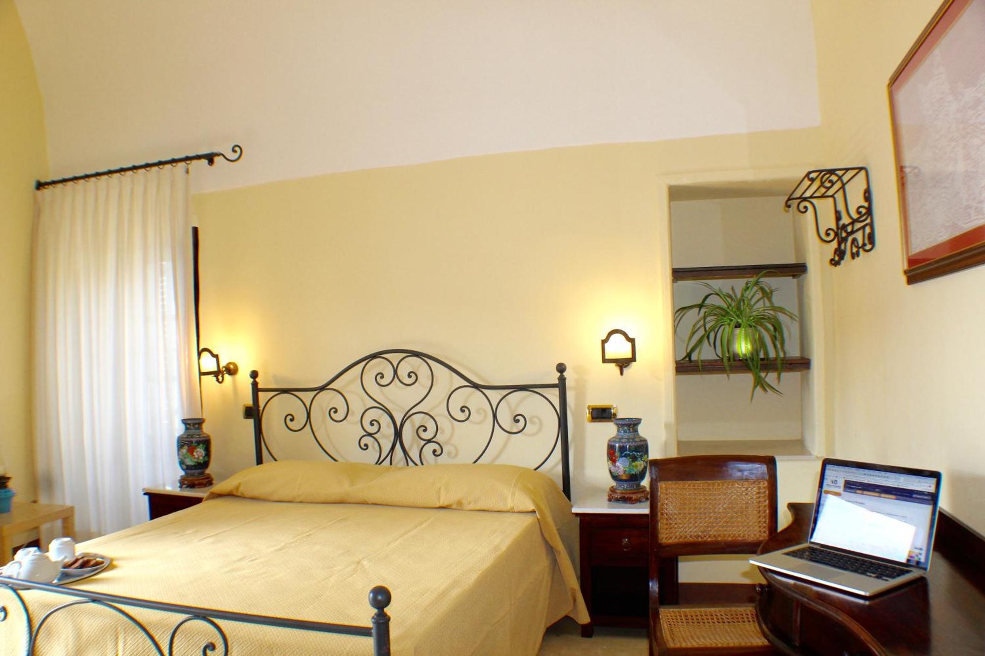 갈리폴리 Palazzo Senape De Pace B&B 외부 사진