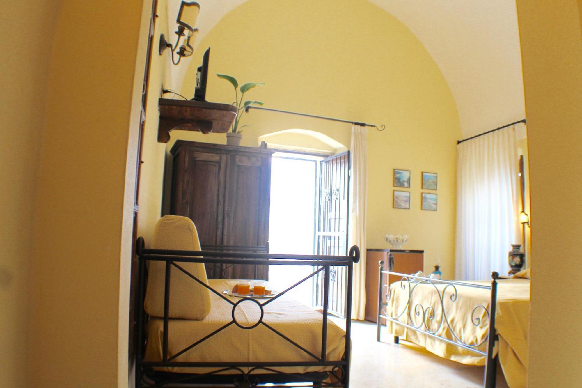 갈리폴리 Palazzo Senape De Pace B&B 외부 사진